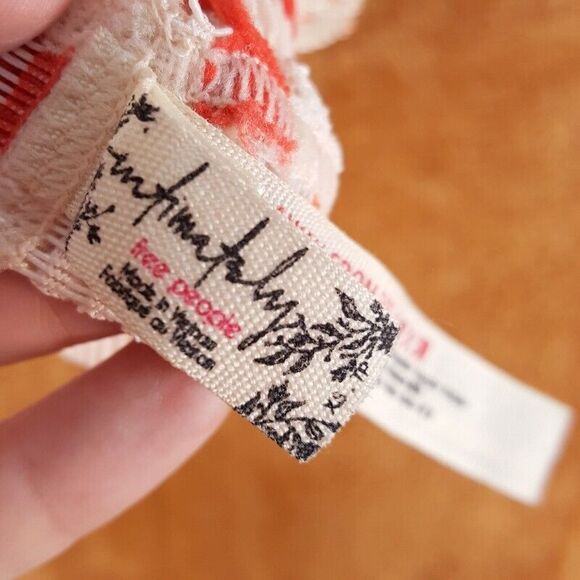 FREE PEOPLE Womens Bra XS Tan Floral Embroidered Lace Pullover Wireless Unlined - Picture 4 of 9